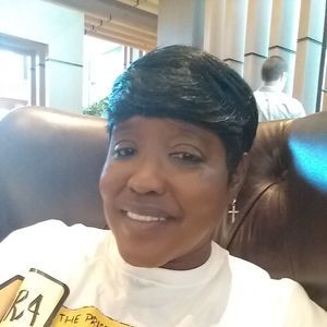 Meet your Posher, Aldora